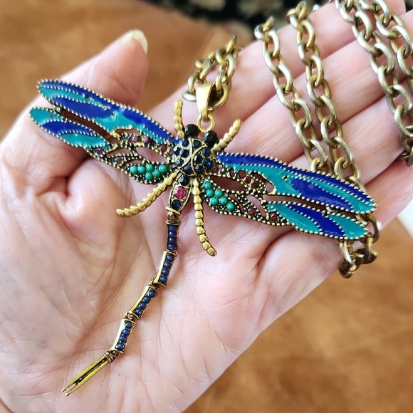 unbranded Jewelry - Gold and Blue Dragonfly Necklace